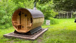 10 Person + Changing Room Cedar Barrel Sauna | 7′ x 12′
