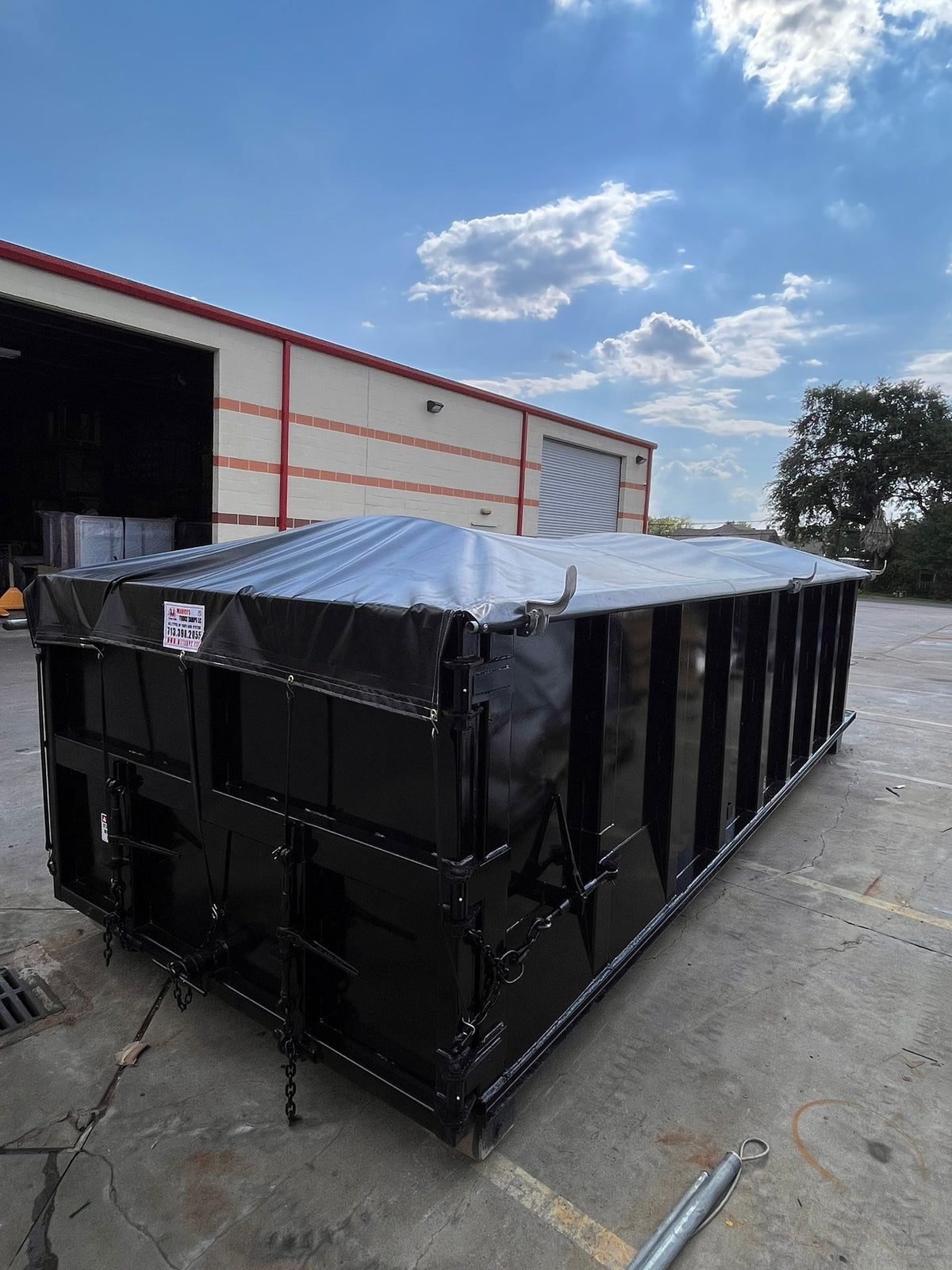 ROLL OFF TARP (INSTALLED)