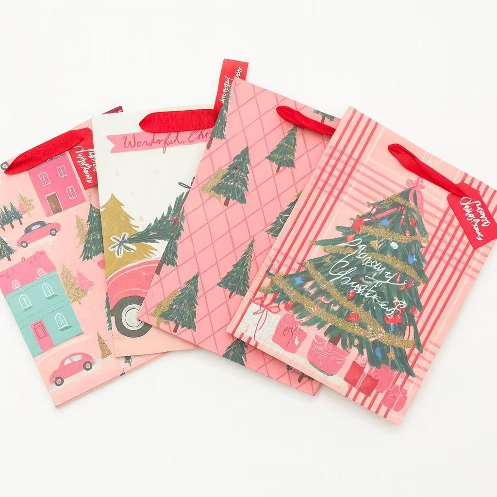 12x Christmas Gift Bags 18x23cm Assorted Designs Xmas Present Bags Gift Bag Set