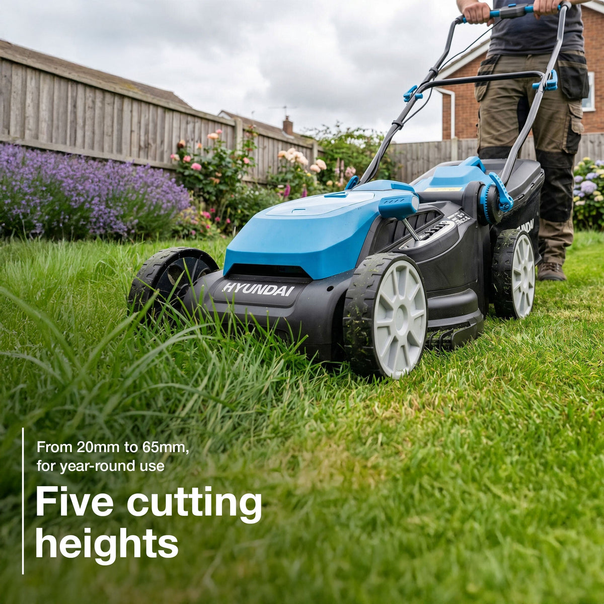 Hyundai 38cm / 15" 40V (2x20V) 3-in-1 Brushless Cordless Lawnmower,  36L Bag | HY40CLM38