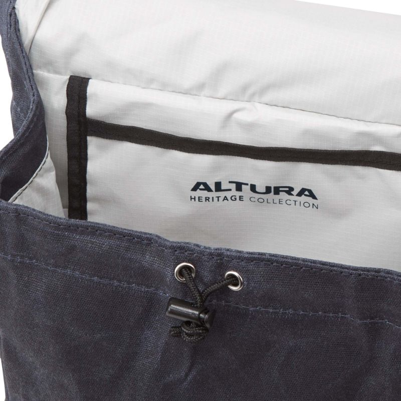 Altura Heritage 16 Litre Cycling Pannier - Single