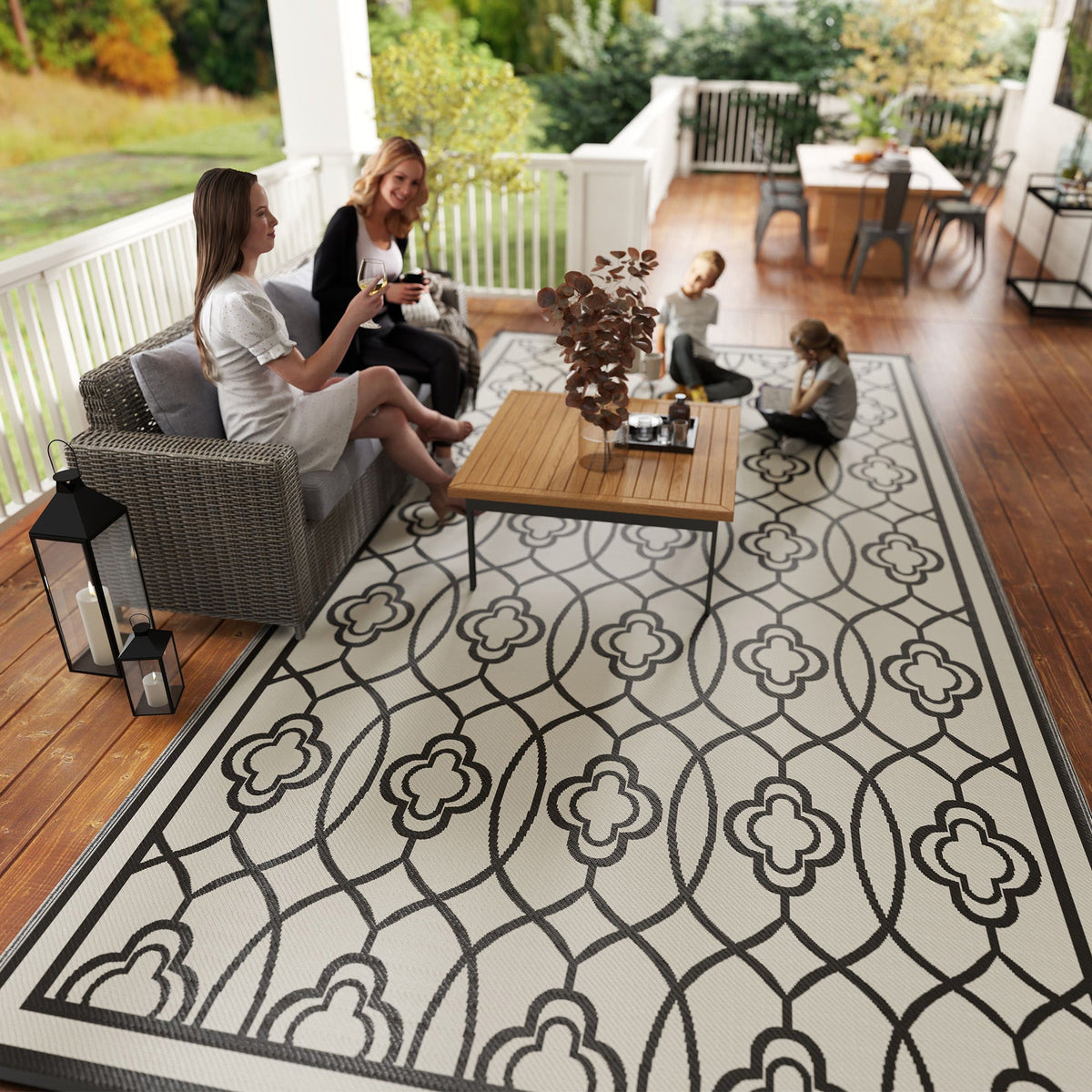 9' x 18' Reversible Outdoor Rug Waterproof Plastic Straw with Carry Bag Black & White Lantern