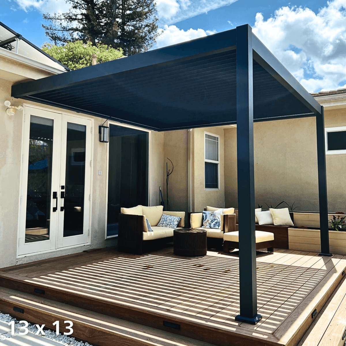 Villa Pergola - Motorized Louver w/ Edge Lighting