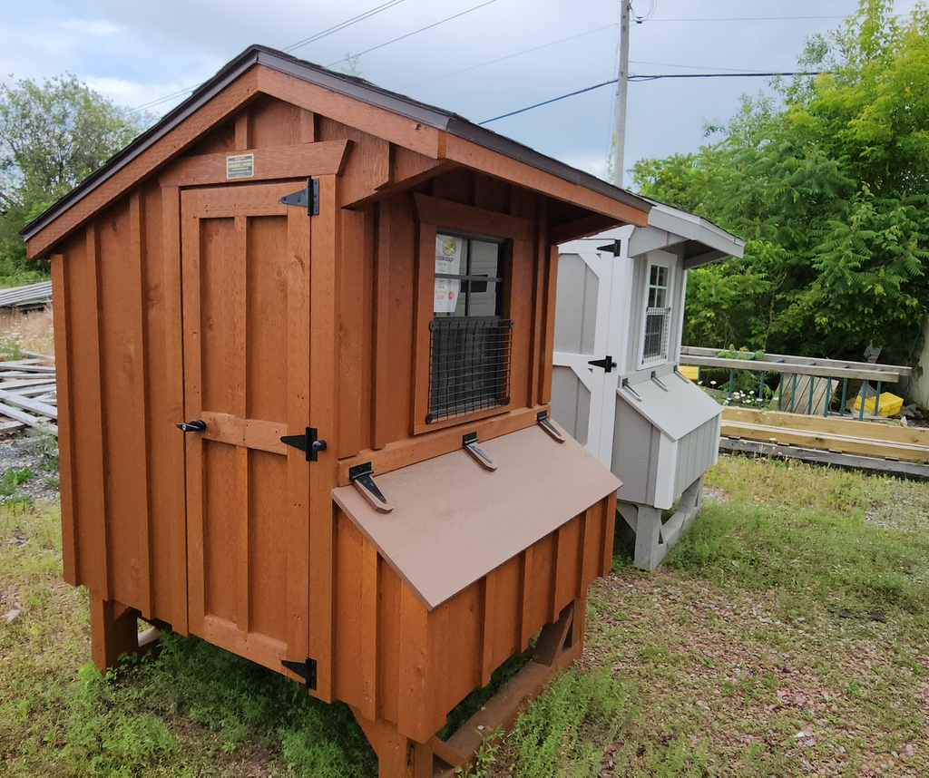 4' X 4' B&B CHICKEN COOP - CEDAR