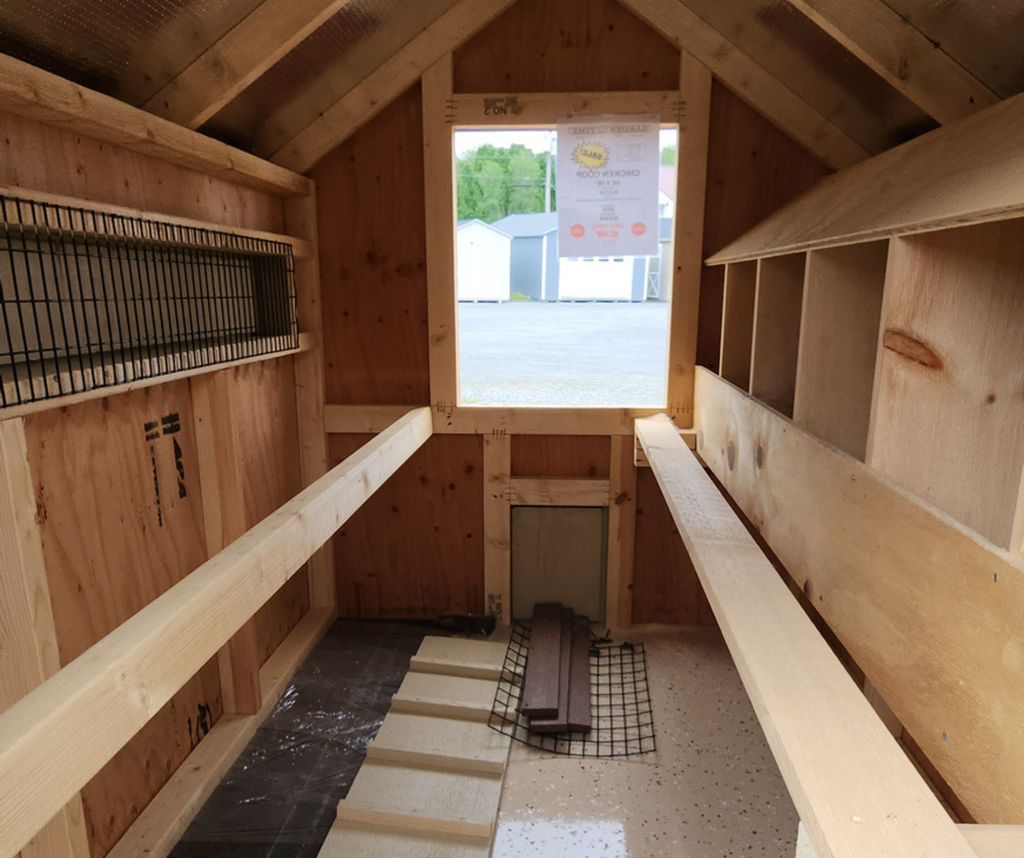 4' X 6' DURATEMP CHICKEN COOP - BEIGE