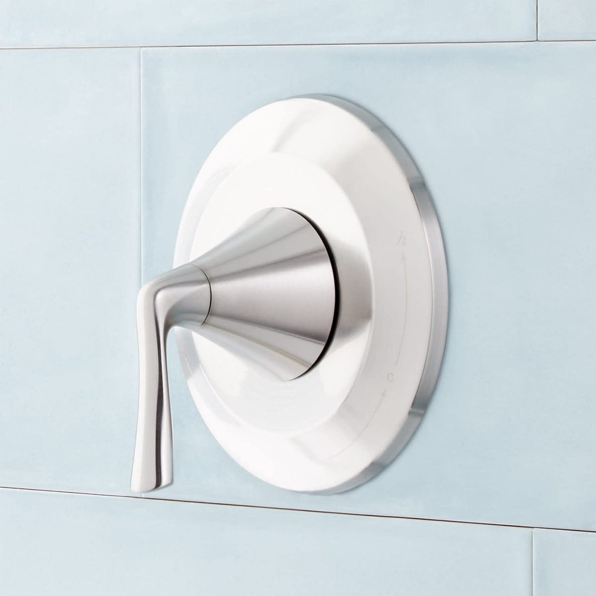 Open Box - Signature Hardware SHPR8030GMB - Tub and Shower Showers
