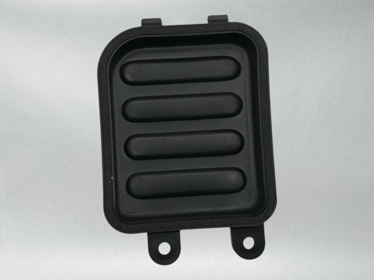 Suzuki OEM Airbox Cover 13750-19B00 / LT250 250 QUAD RUNNER, LT300 300 KING QUAD