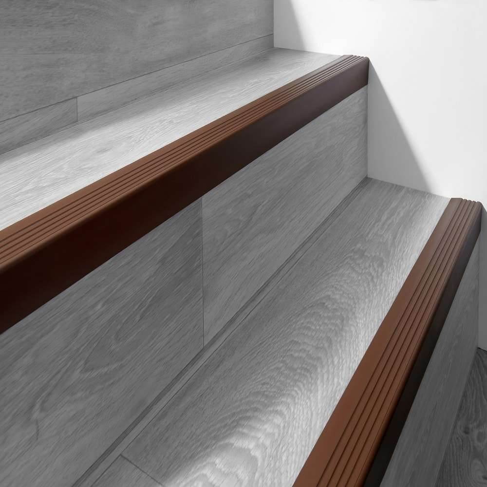 50x42mm PVC Flexible Stair Nosing 730-RGP