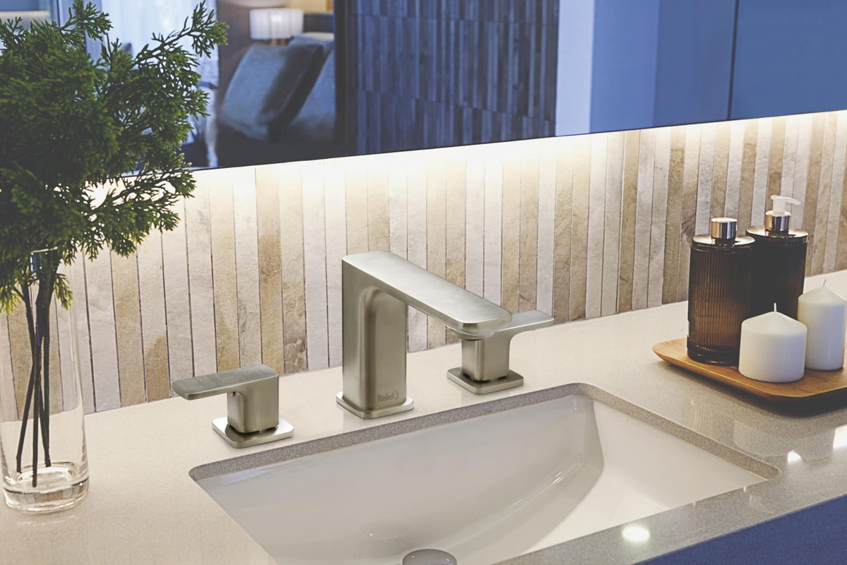 Open Box - Riobel EQ08BK - Bathroom Sink Faucets Faucet