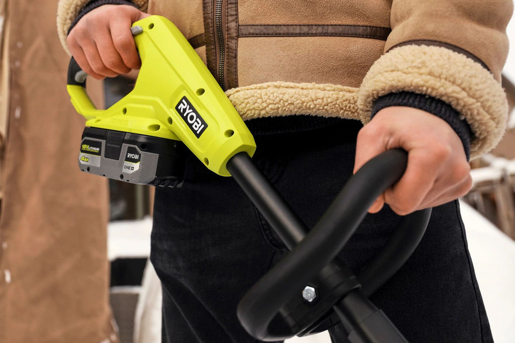 Open Box - RYOBI 18V ONE+ Cordless 10-inch Snow Shovel (Tool Only)