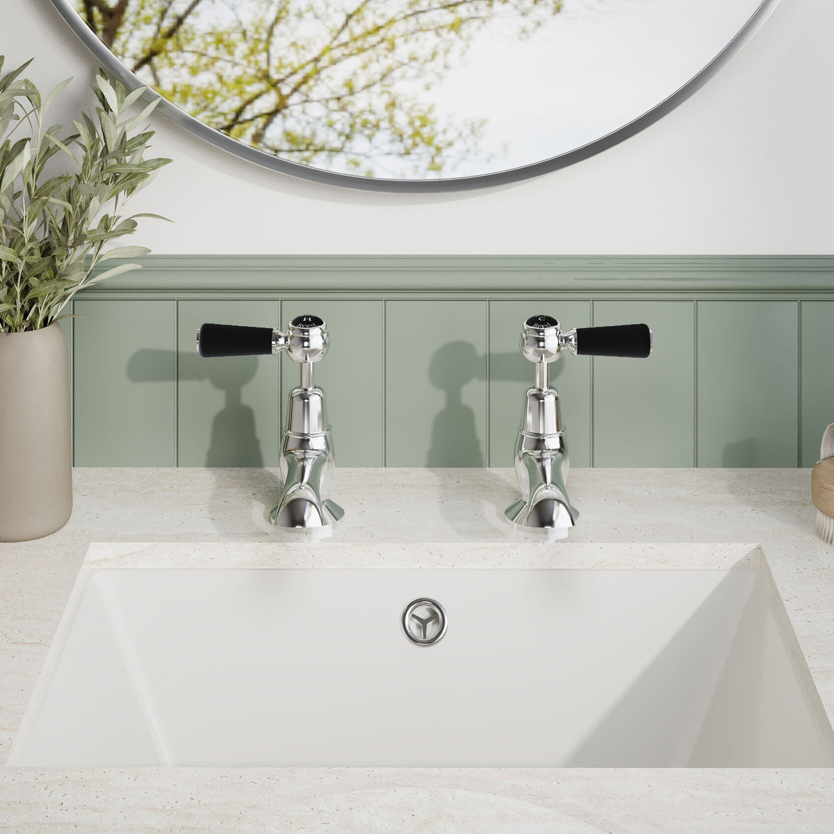 Claremont Topaz Lever Basin Pillar Taps