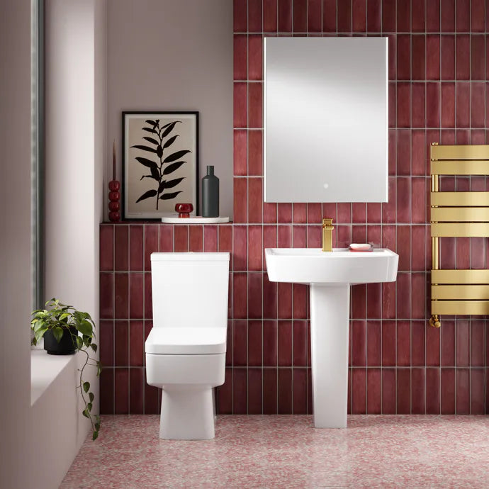 Flow Close Coupled Toilet with Cistern & Seat - White