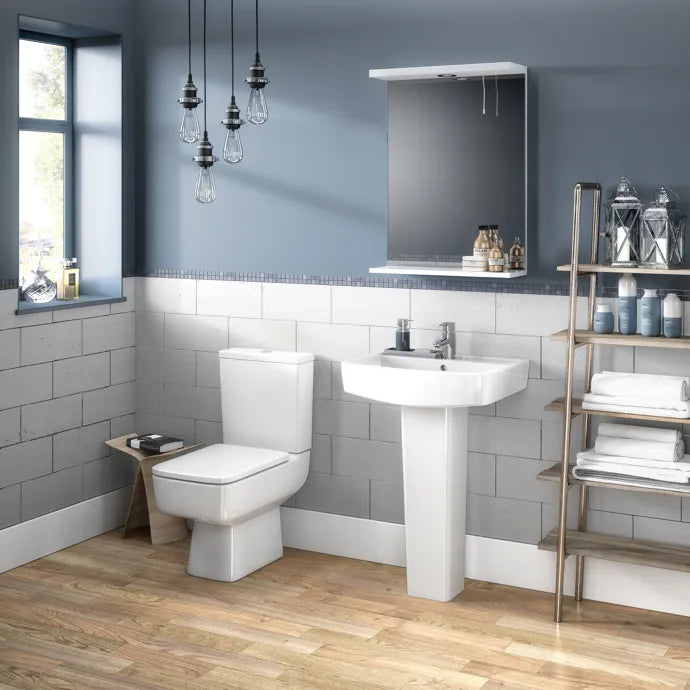 Flow Close Coupled Toilet with Cistern & Seat - White