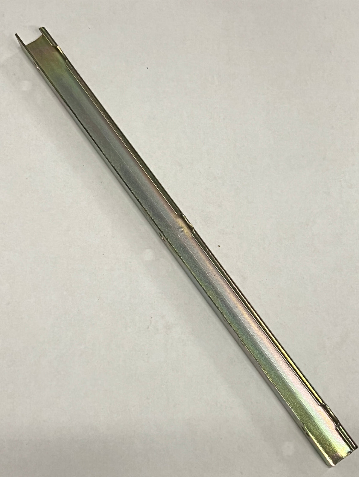 S1136 - CASEMENT TRACK FOR WINDOW 11-3/8IN LENGTH CWT 13 With Detach Slot