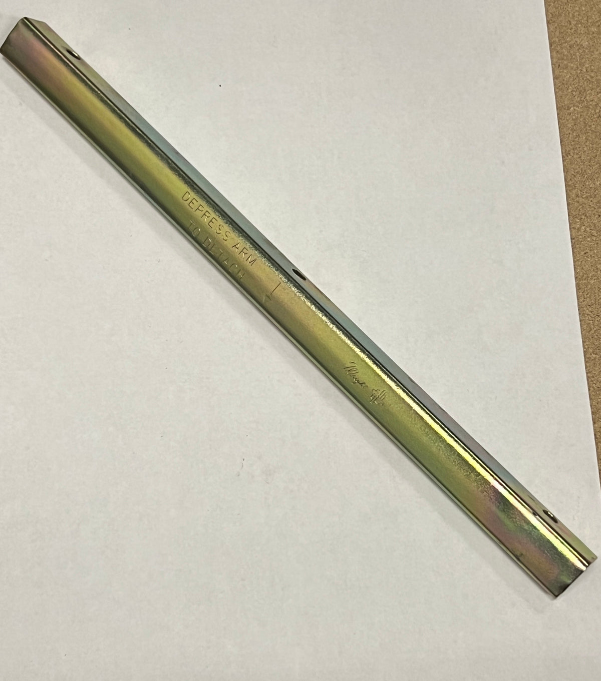 S1136 - CASEMENT TRACK FOR WINDOW 11-3/8IN LENGTH CWT 13 With Detach Slot