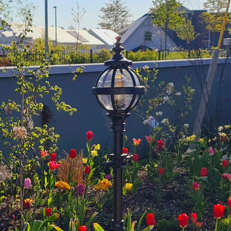 Victorian globe lantern in cast iron - 44mm inside diameter (LN203)