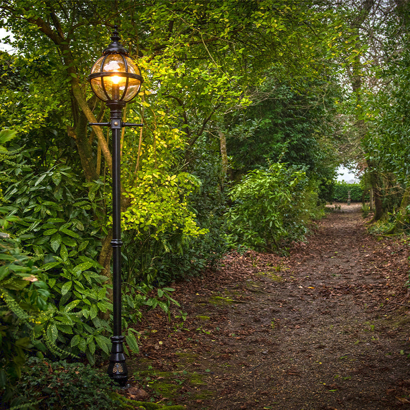 Victorian globe lamp post in cast iron 2.7m (H206)