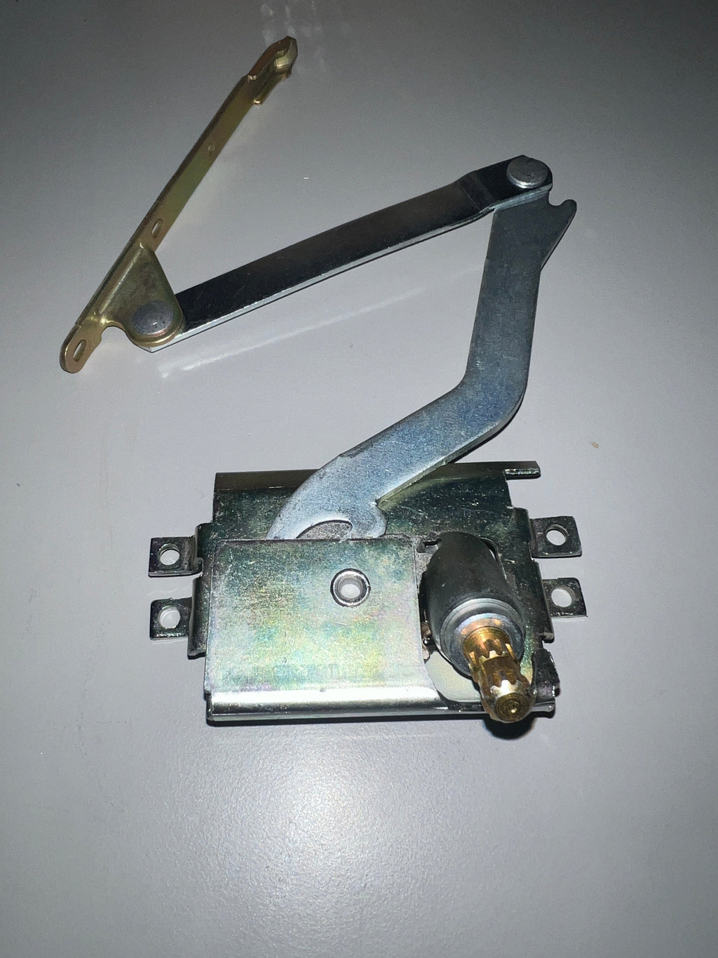 S1084 Pella Casement Roto Sill Mounted Operator