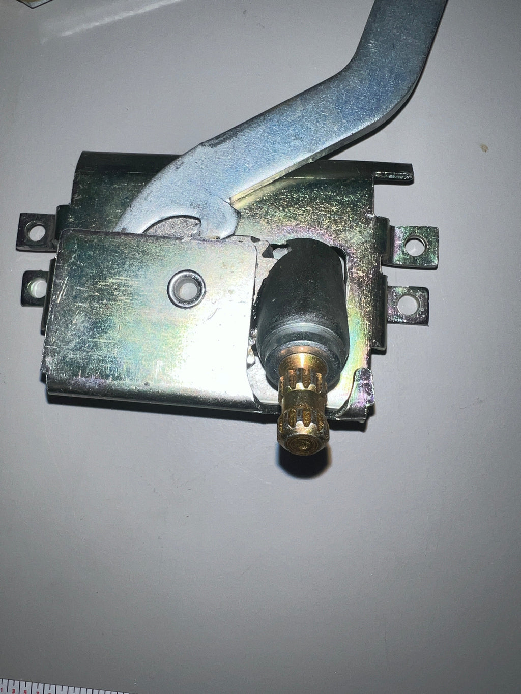 S1084 Pella Casement Roto Sill Mounted Operator