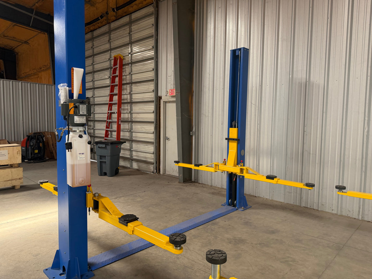 Tuxedo TP9KFX Floor Plate 9,000lb Two Post Lift