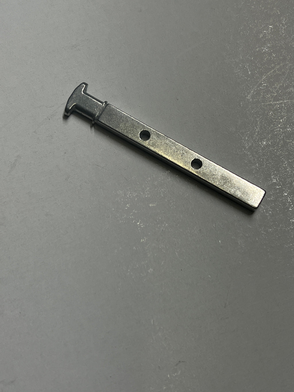 S1087 - T Head Pivot Bar 3 inch long for double hung windows