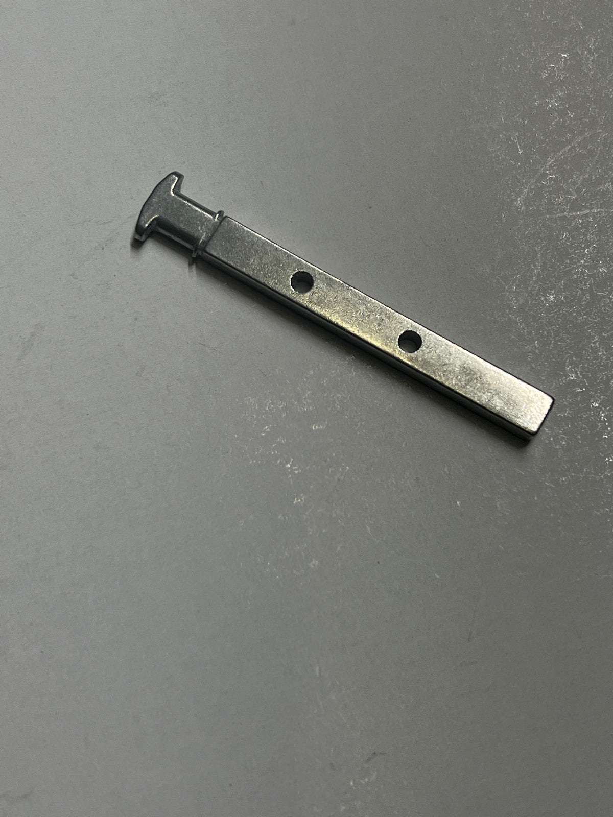S1087 - T Head Pivot Bar 3 inch long for double hung windows