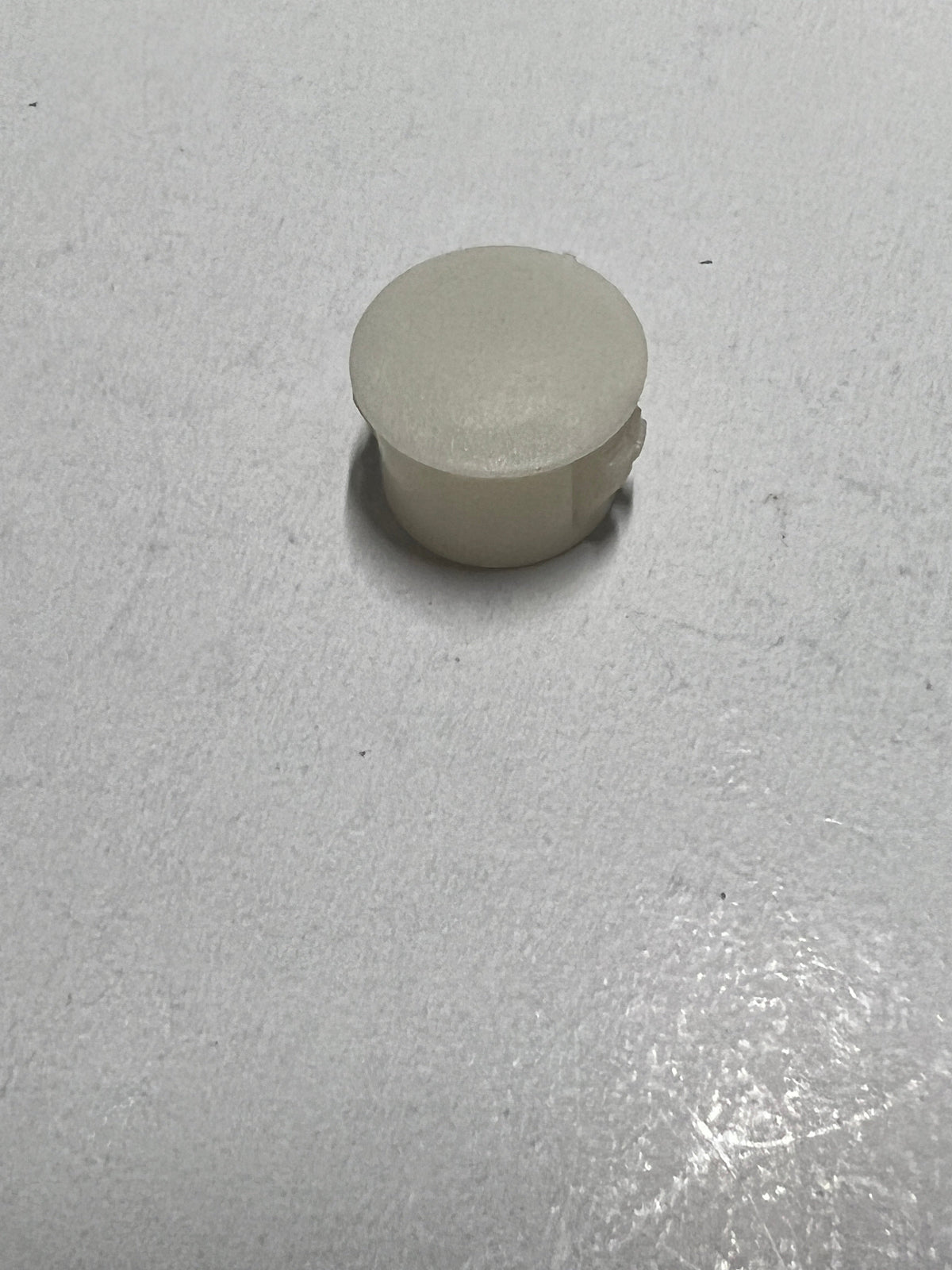547 - Sliding Patio Door 1/2" Snap Plugs