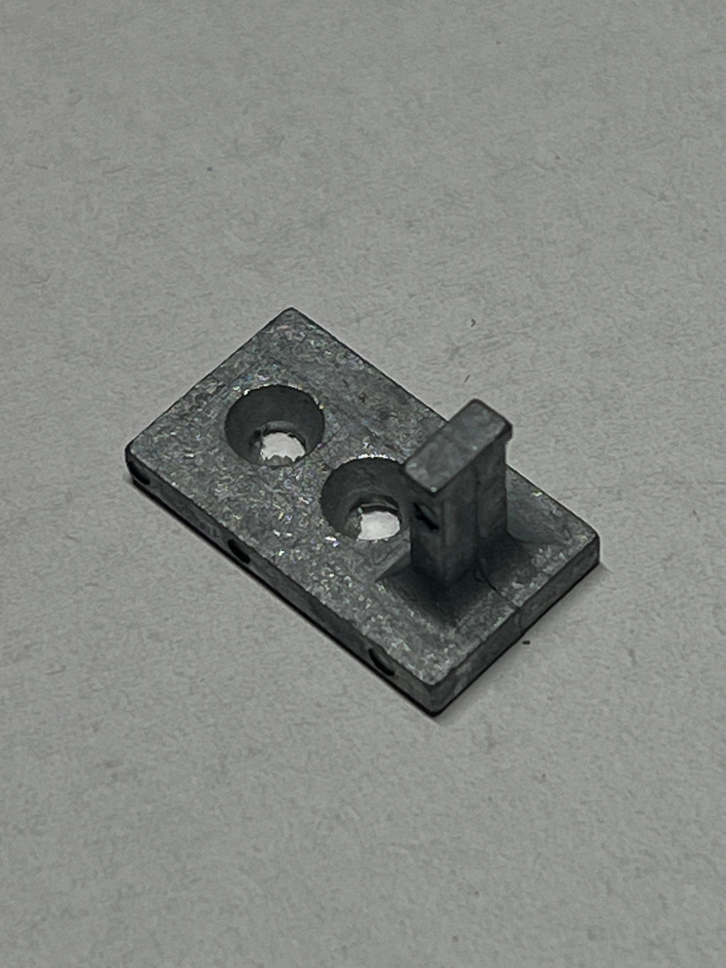 323 Clutch Tilt Pin Double Hing