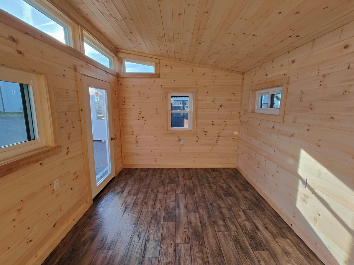 10x14 Studio Modern