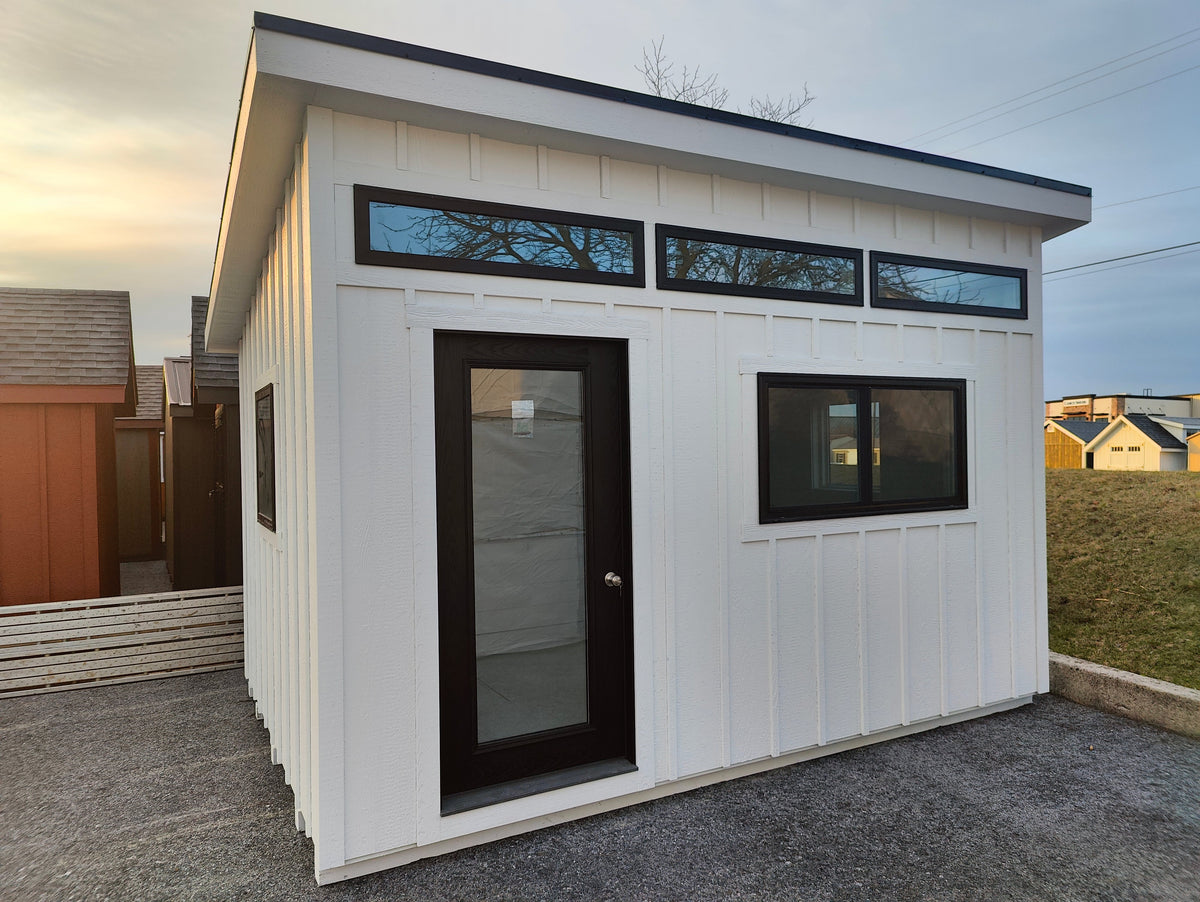 10x14 Studio Modern