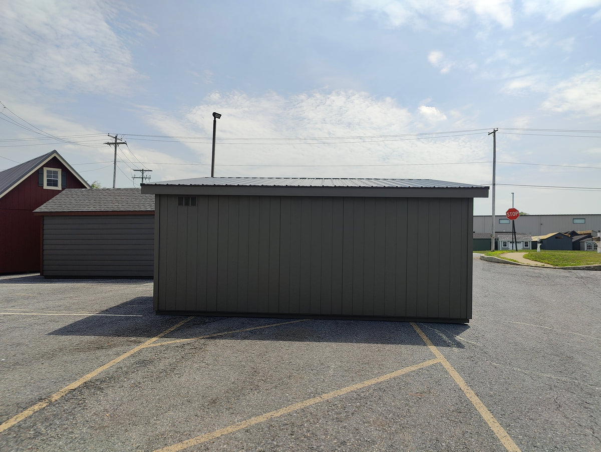 12x20 Studio Modern