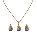 Dripping Grey Pearls