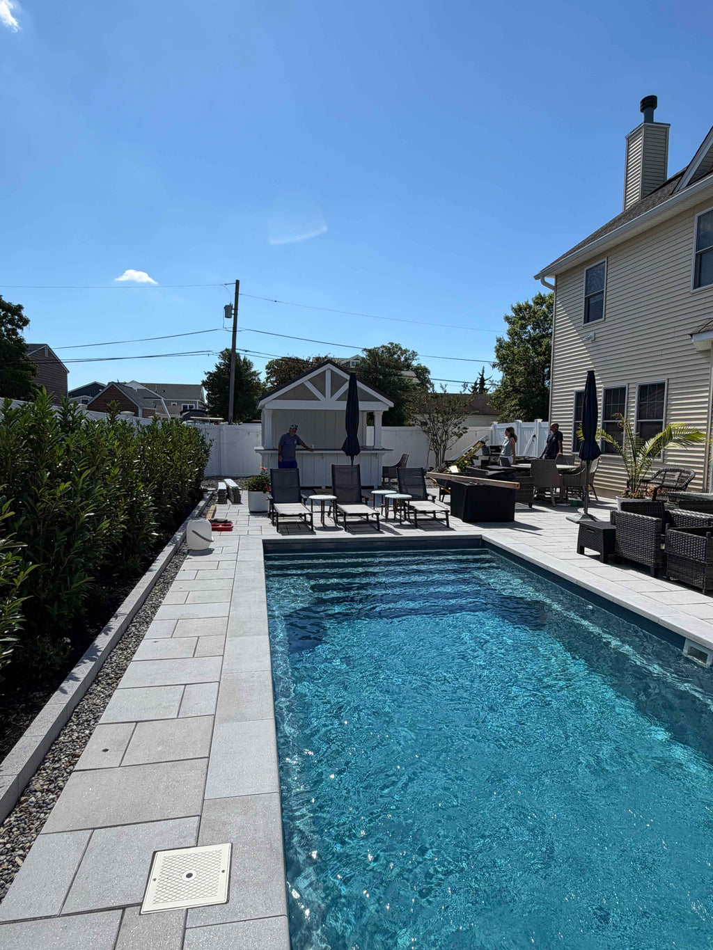10x14 Poolside Bar