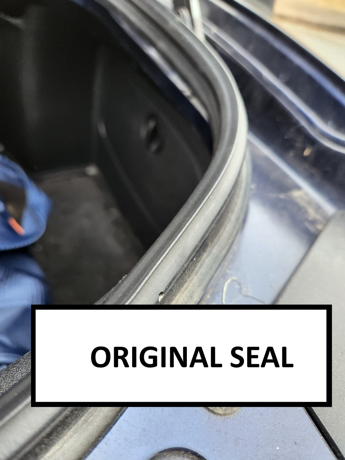 EPDM Rubber Vertical Finned Seal with Sponge Top – Mazda MX5 Boot Seal (2005–2009) (Fits Panels 1-2.5mm thick)