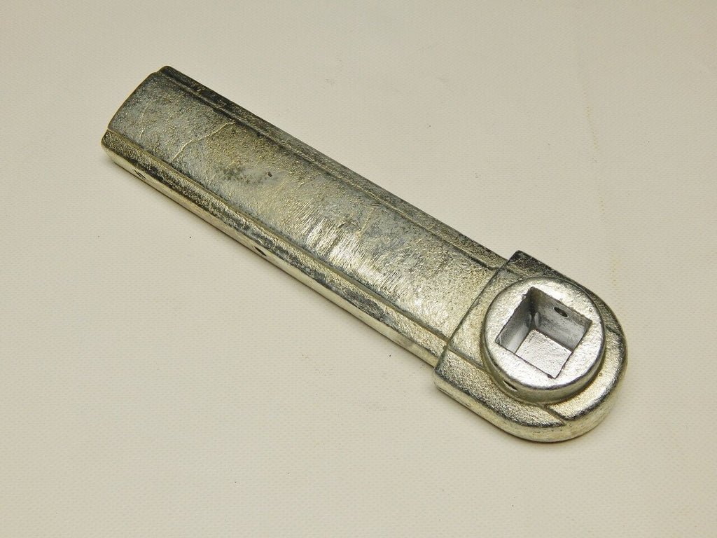 Aluminum Underbody Pivot Casting