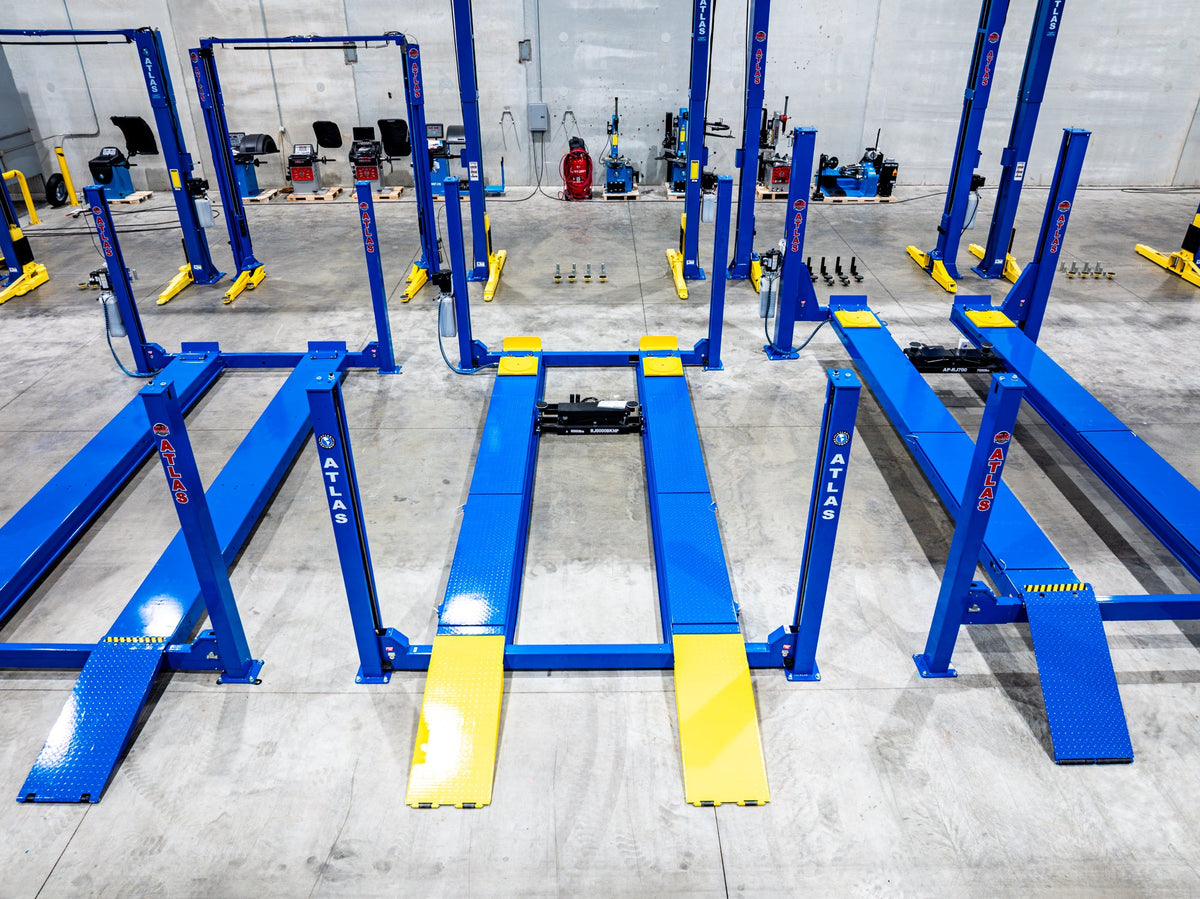 Atlas 414A 14,000 lb Alignment 4-Post Lift with Turntables