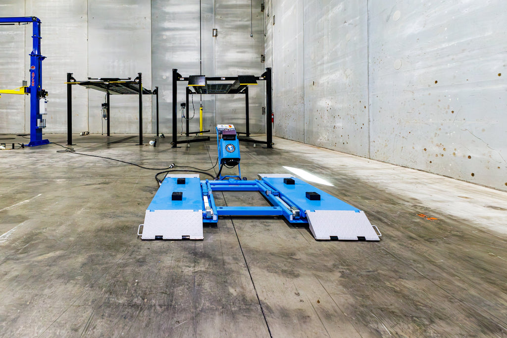 Atlas 7K-Kwik-Bay Portable Mid-Rise Scissor Lift 7000 lb. Capacity