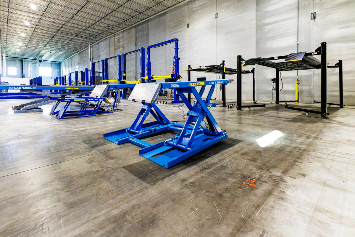 Atlas 7K-Kwik-Bay Portable Mid-Rise Scissor Lift 7000 lb. Capacity