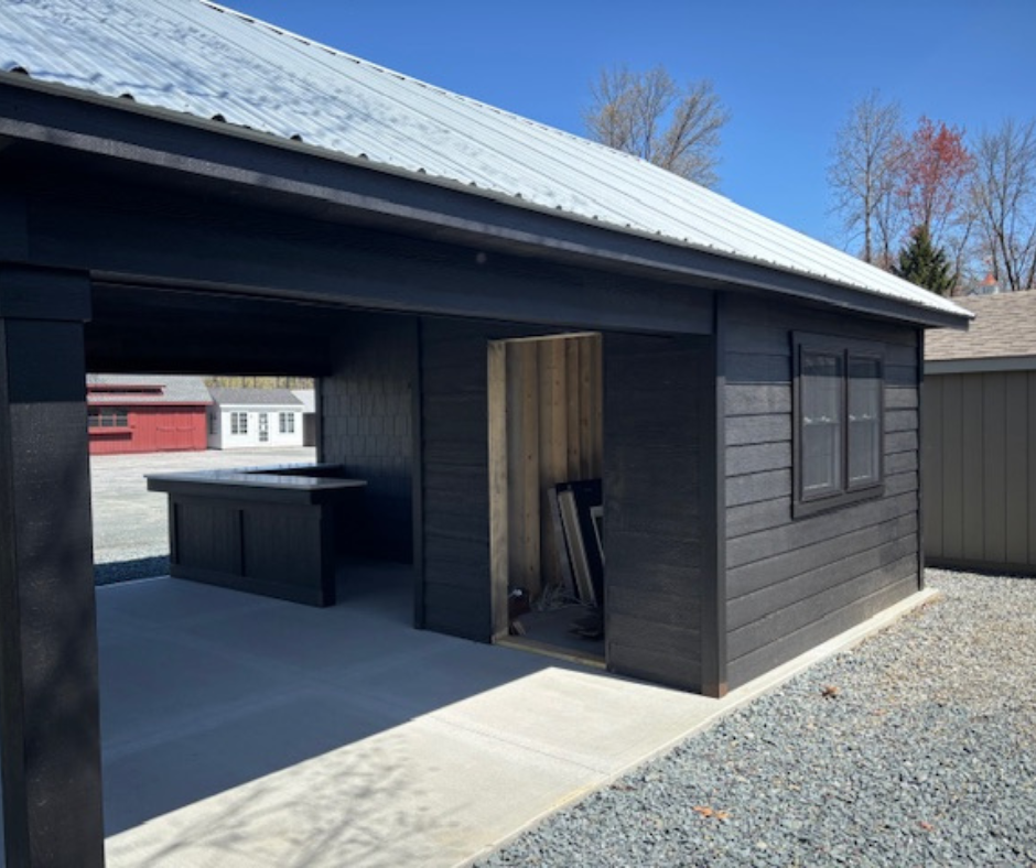 DISPLAY - 20' X 24' GRAND LANAI POOLHOUSE LP LAP SIDING- BLACK