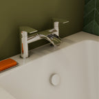 Stream Round Waterfall Bath Filler Tap