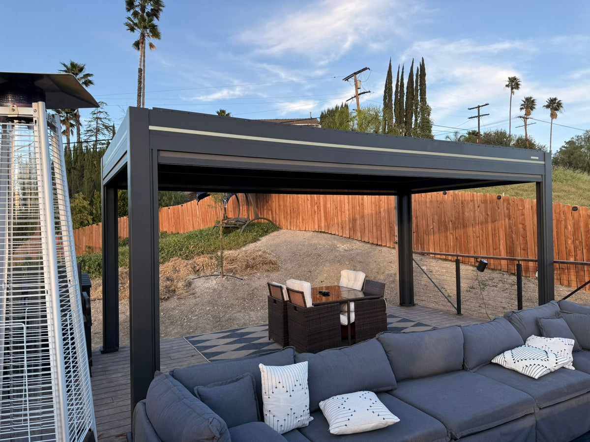Villa pergola 2.0 - Motorized Louver w/ Edge Lighting