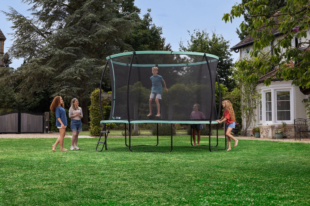 Xtreme Air 12ft Trampoline, Ladder & Enclosure
