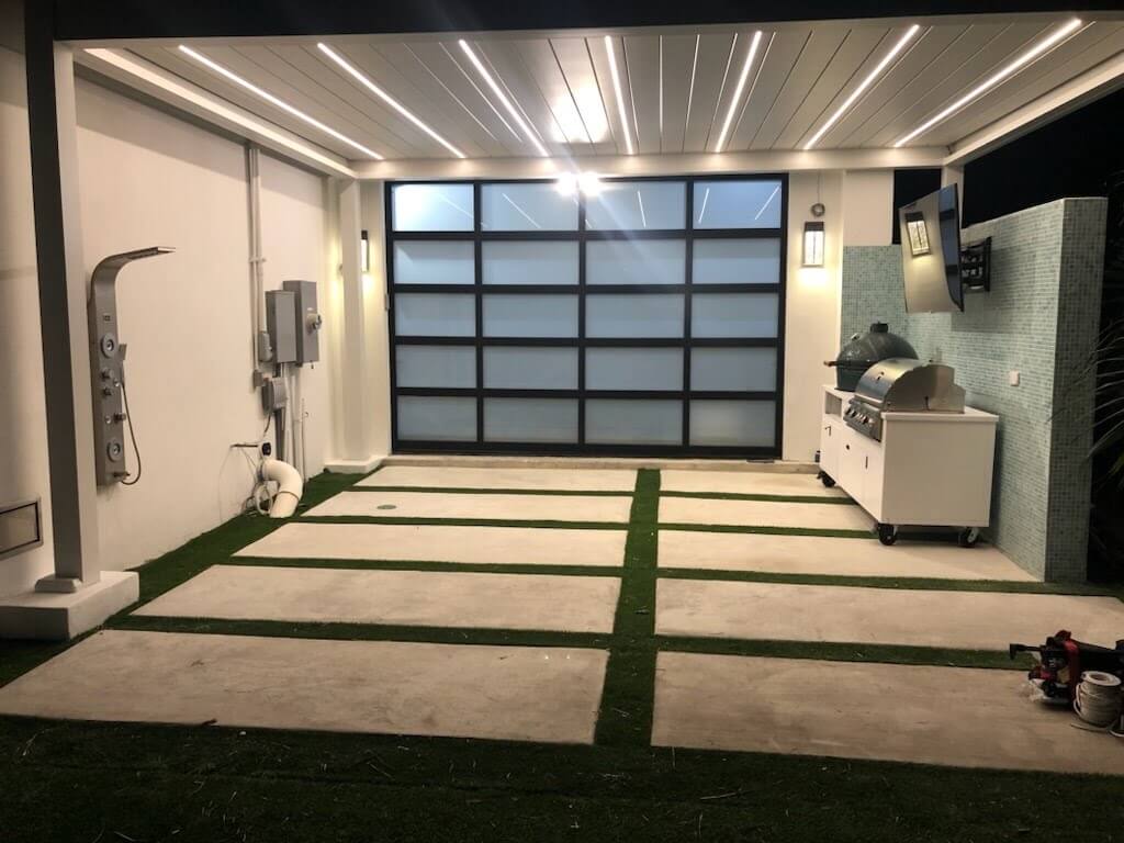 Weatherproof Pergola - Motorized Louver w/ Lighting