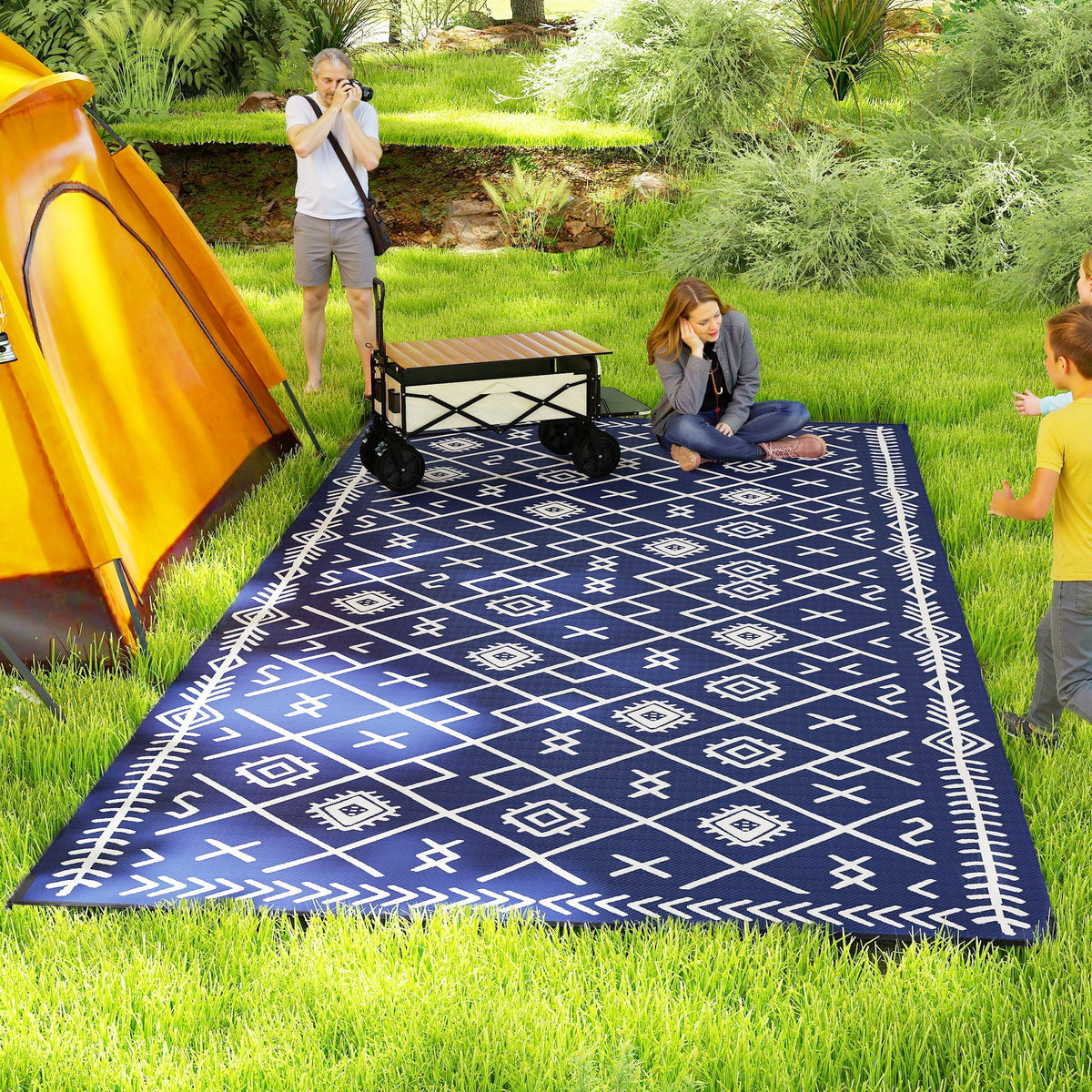 9' x18' Reversible Waterproof Plastic Straw Rug, Blue & White Rhombus Pattern
