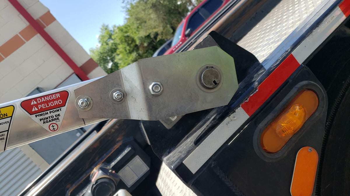 STEEL ARM PIVOT BRACKET