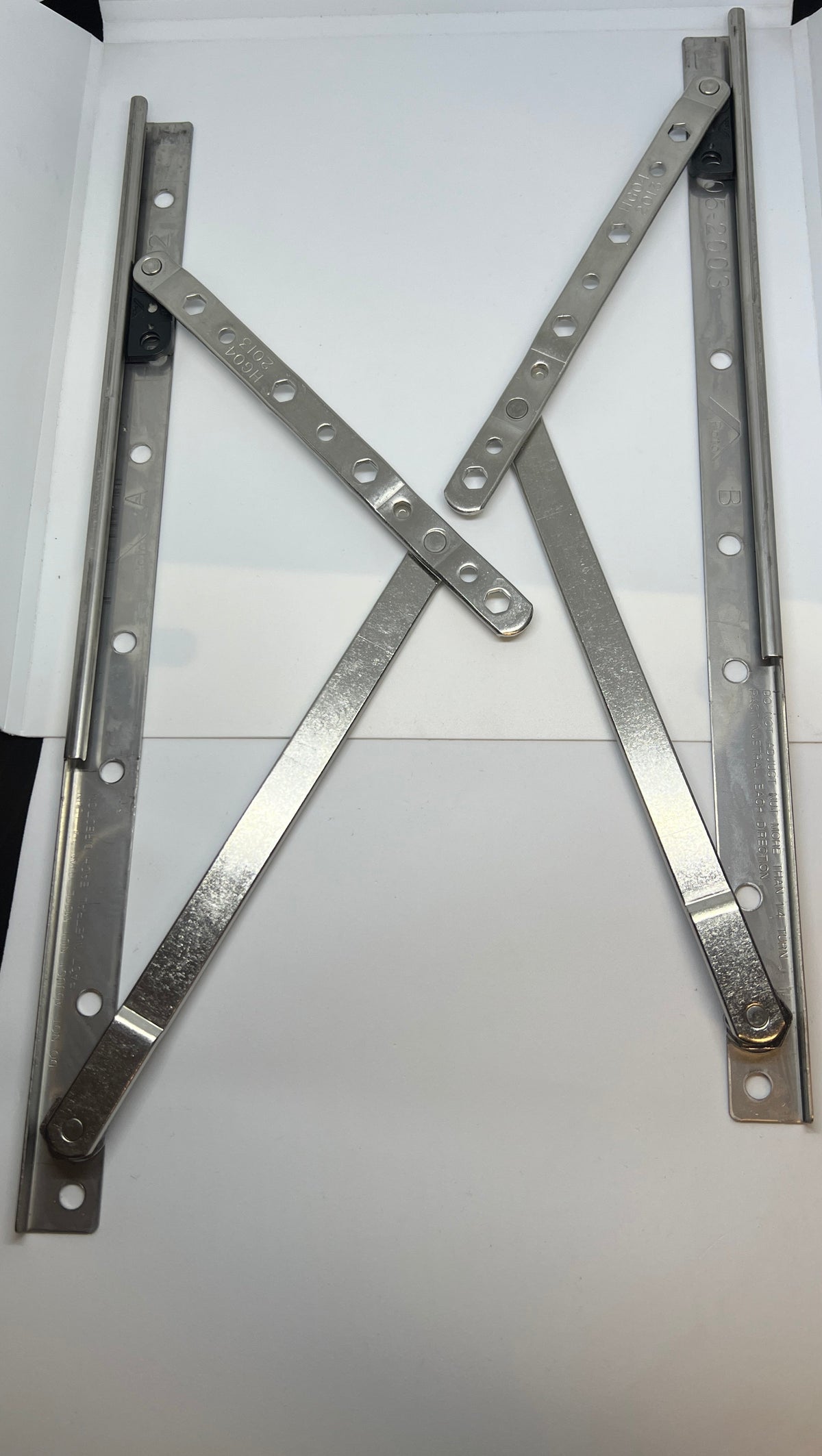 SS10004 - Roto North America HG05 13" Adjustable Hinge Kit For Casement Windows