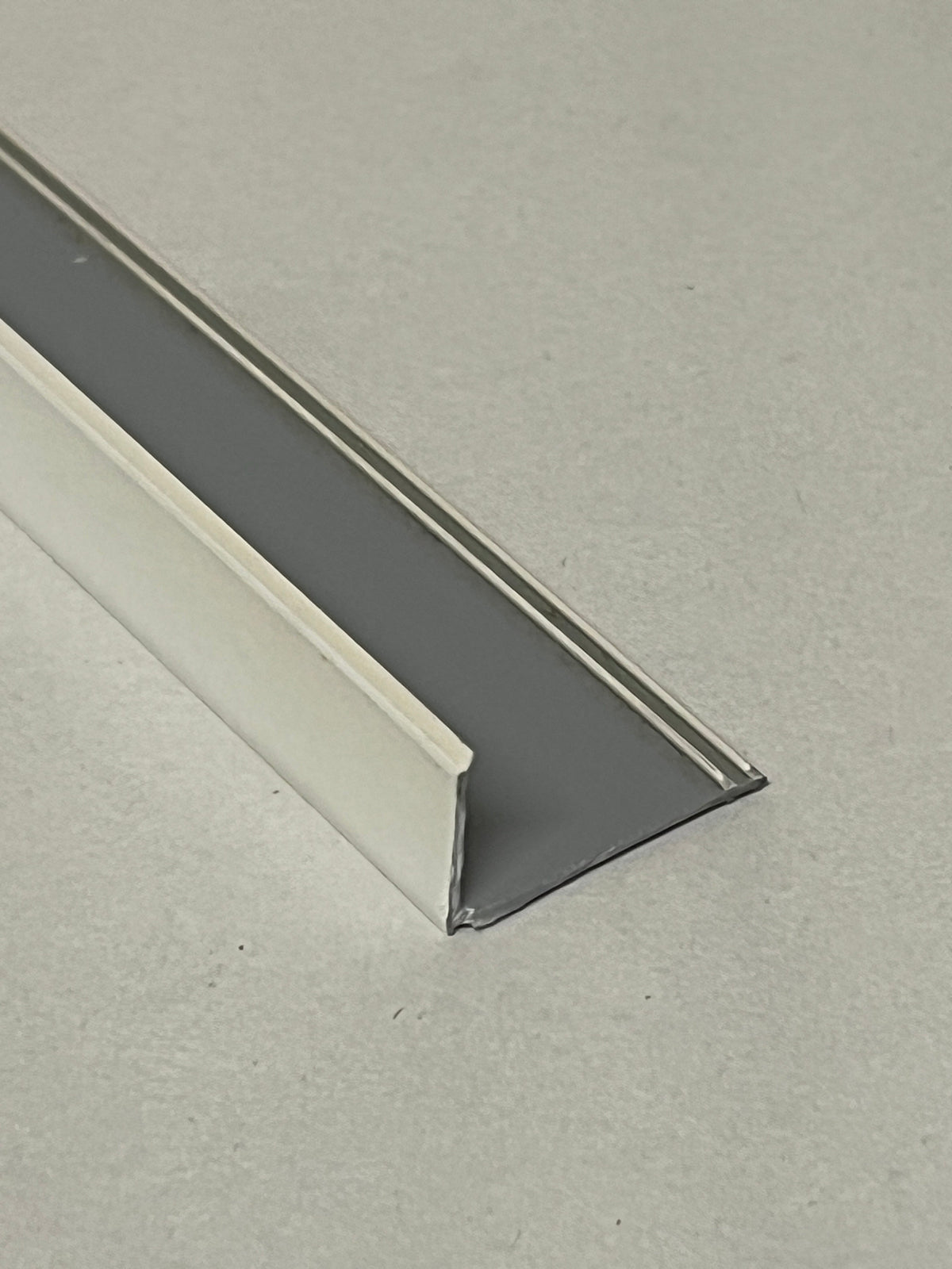 911 5/8" Snap-In-Vinyl Glazing Bead