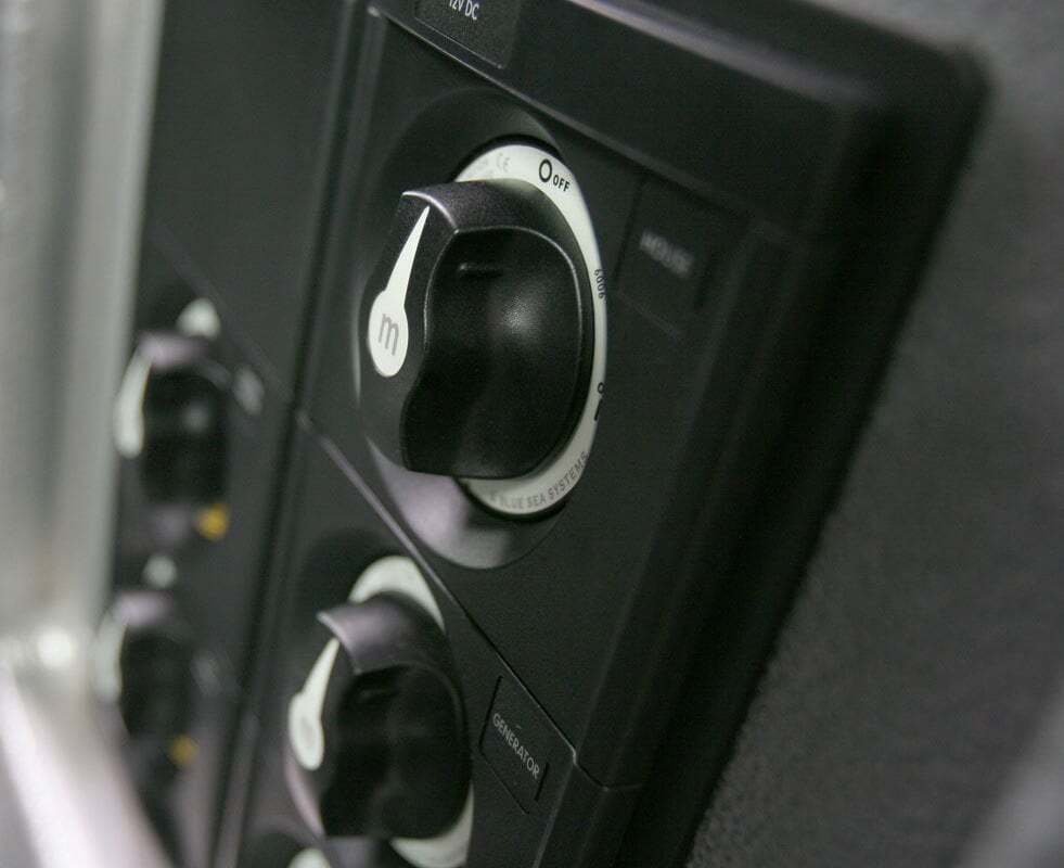 Blue Sea 300A Black Mini m-Series On/Off Battery Switch