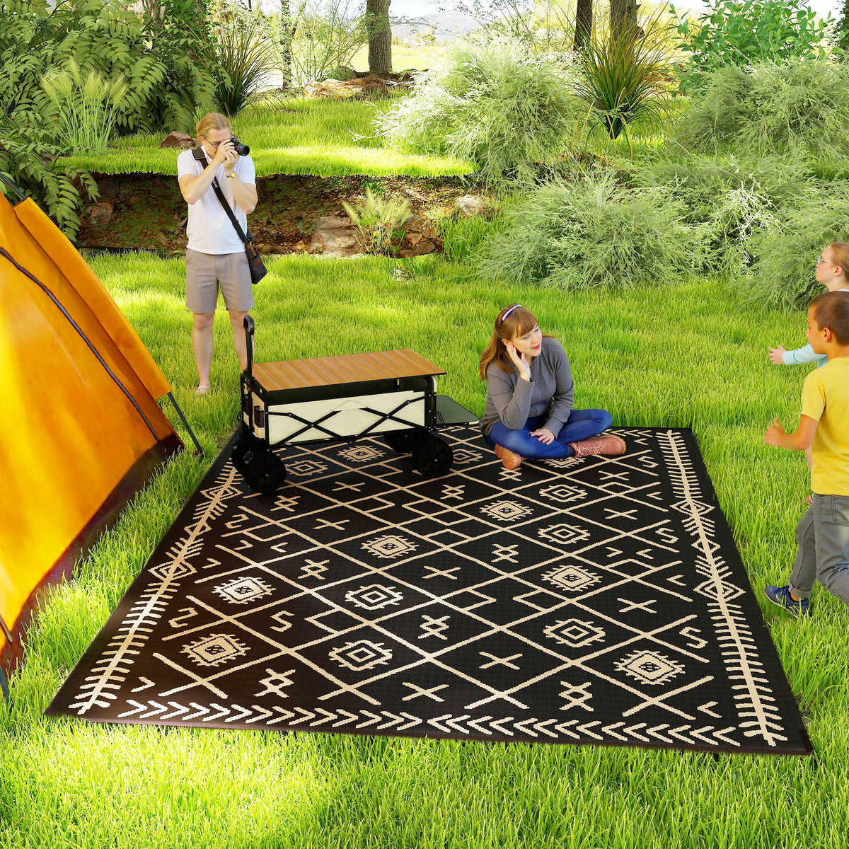 9' x 12' Reversible Outdoor Rug, Waterproof Plastic Straw with Carry Bag, Black & Beige Rhombus