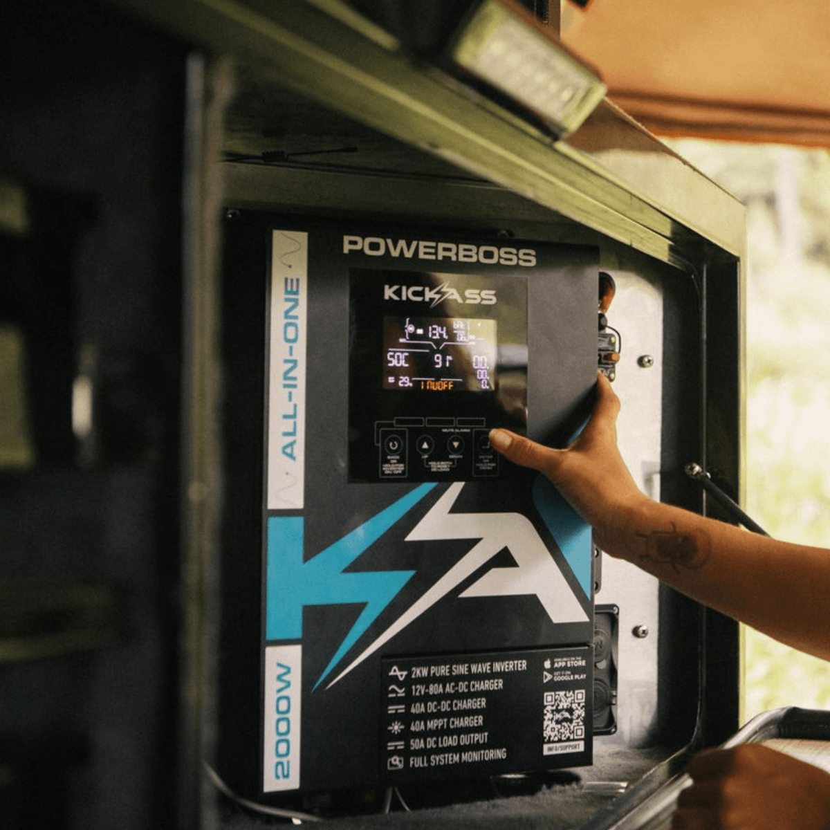 KickAss PowerBoss 2000W All-in-One Power System with Bluetooth, Remote Display and Plug & Play Kit